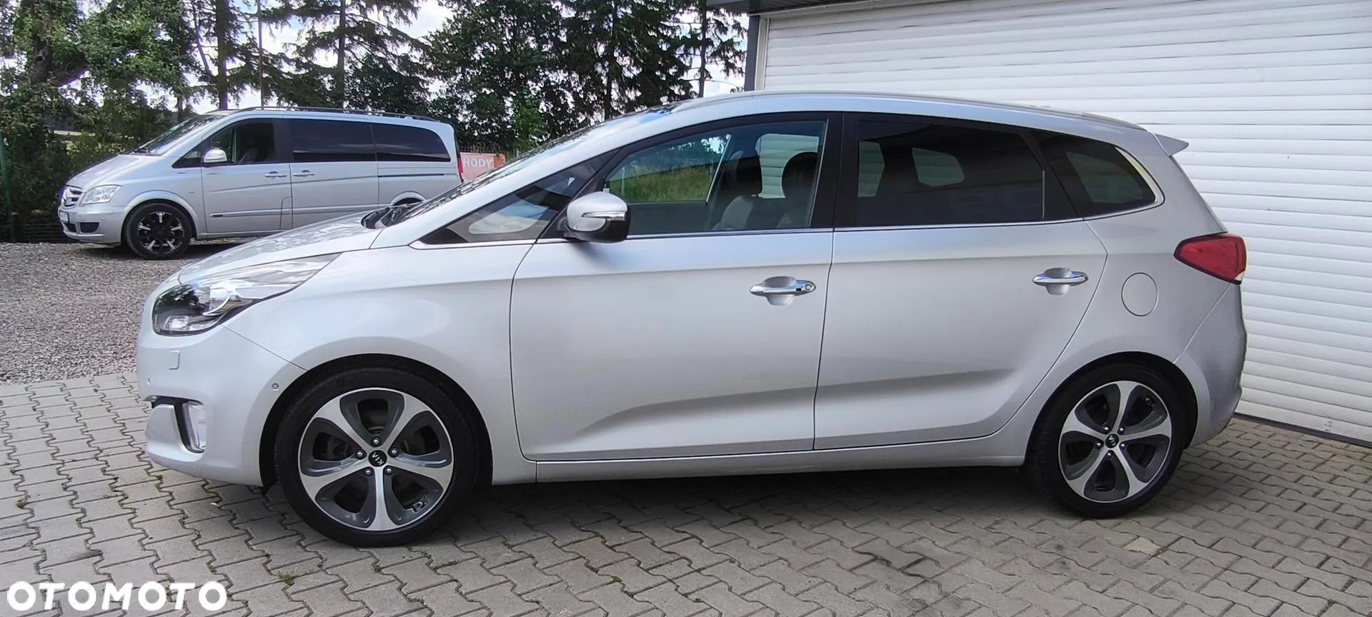 Kia Carens 1.7 CRDi XL 7os - 3