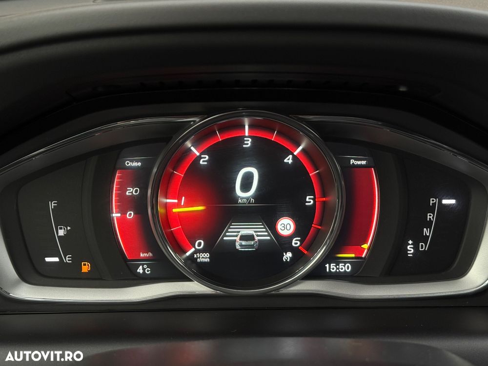 Volvo XC 60 D3 Geartronic Momentum - 25