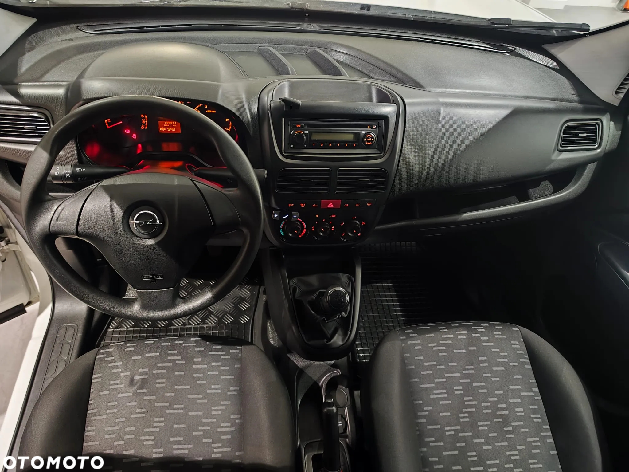 Opel COMBO VAN - 9