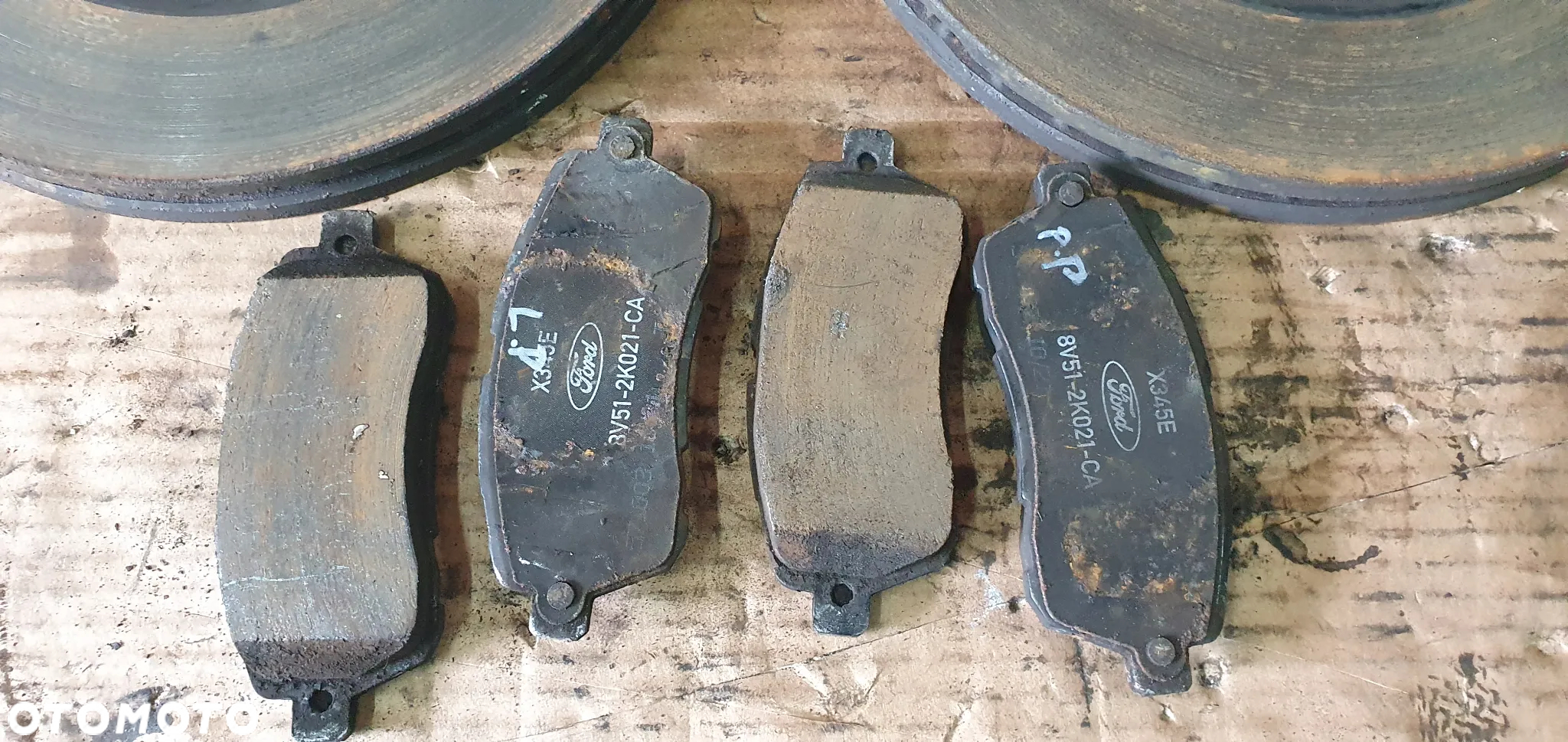 Tarcze hamulcowe klocki przód przednie Ford Fiesta MK7 8V51-1125-AB - 4