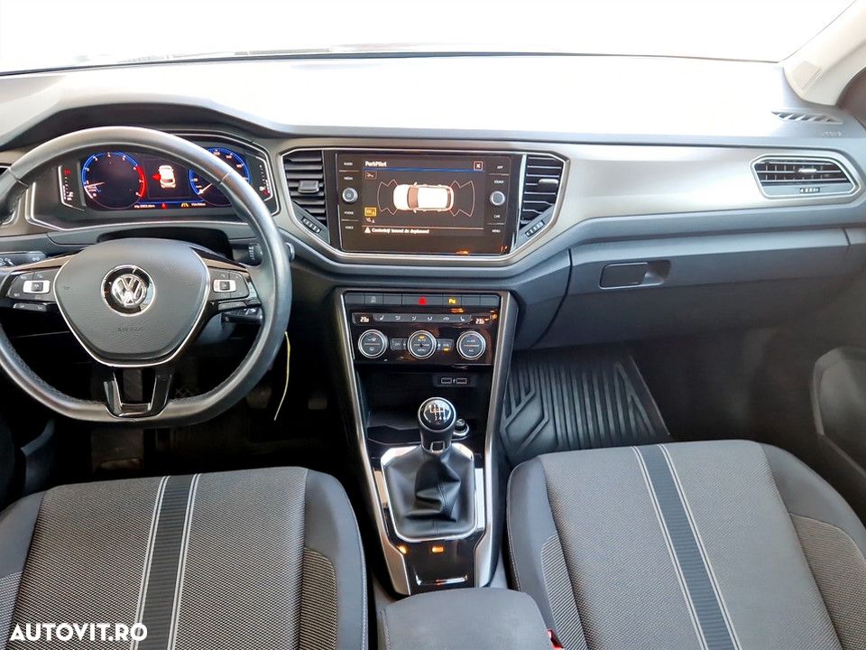Volkswagen T-Roc 1.5 TSI Design - 14