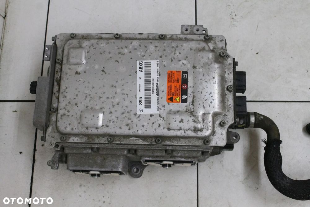OPEL AMPERA CHEVROLET VOLT 15R INWERTER MODUŁ FALOWNIK 24271202 - 3