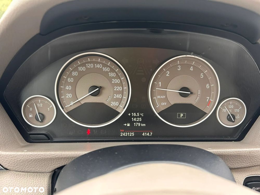 BMW Seria 3 320i - 4