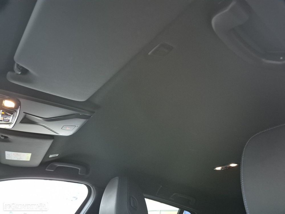 BMW 320 d Touring Pack Desportivo M Auto - 16