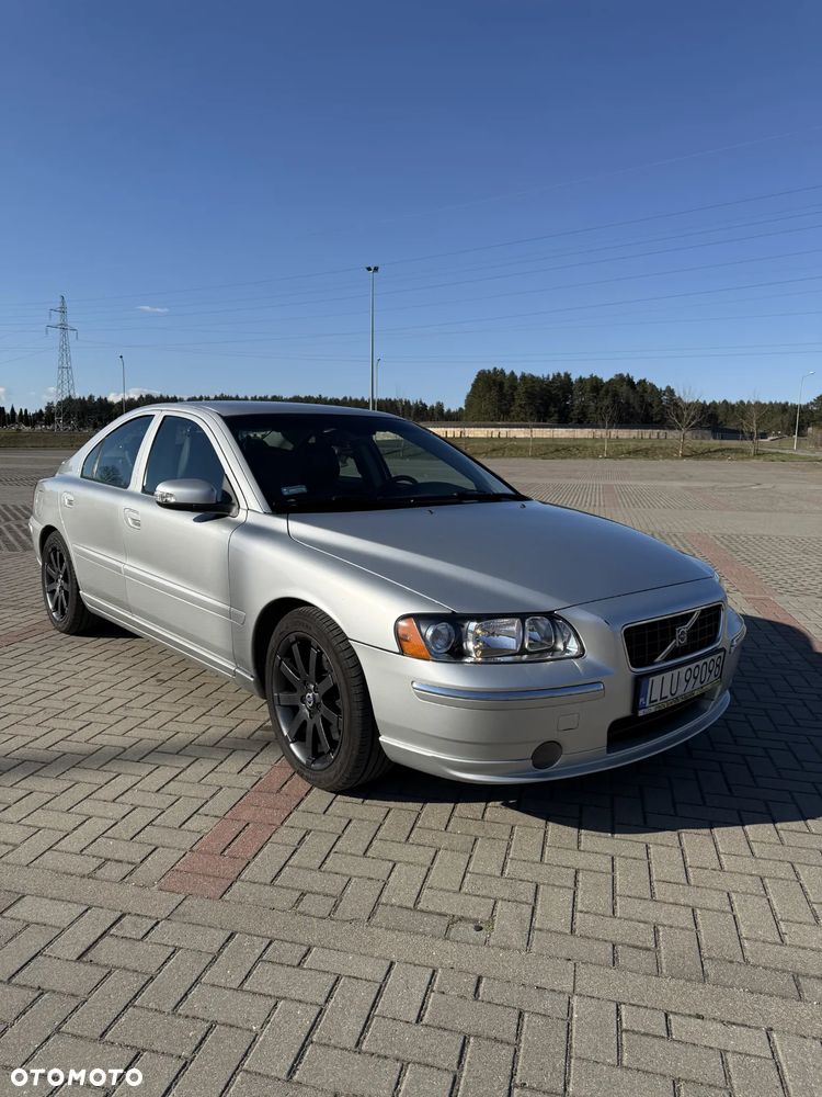 Volvo S60 2.5T Momentum - 4