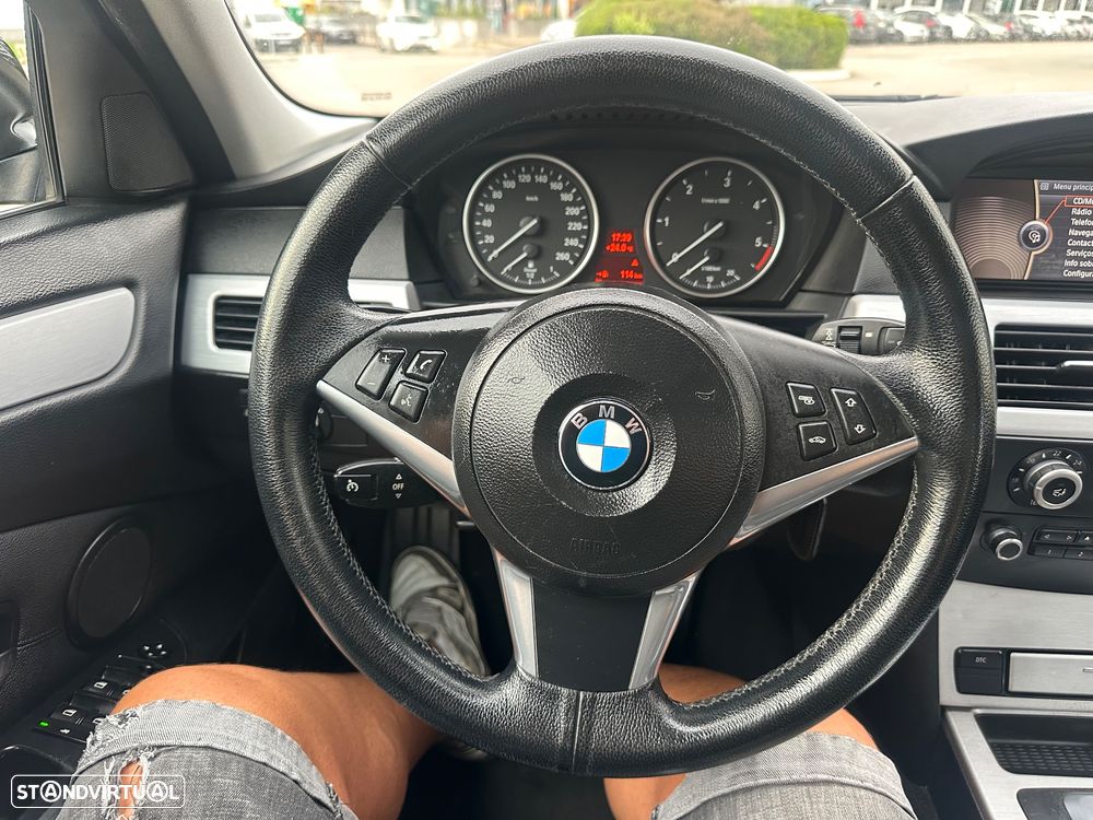 BMW 520 dA Executive - 24