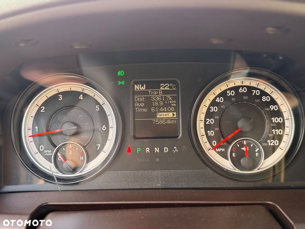 Dodge RAM 5.7 4x4 - 14