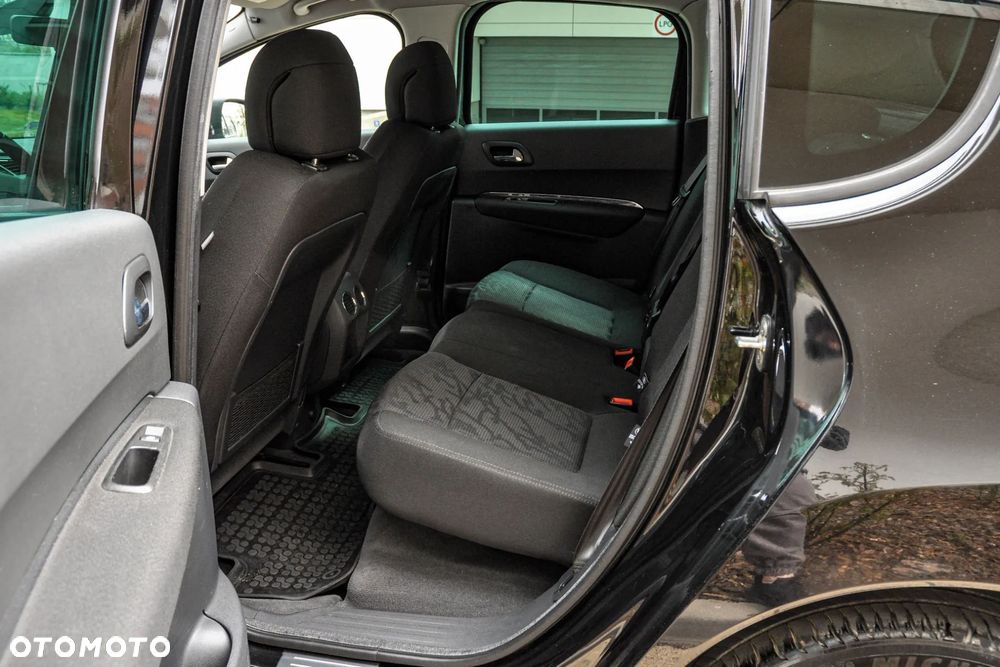 Peugeot 3008 - 8