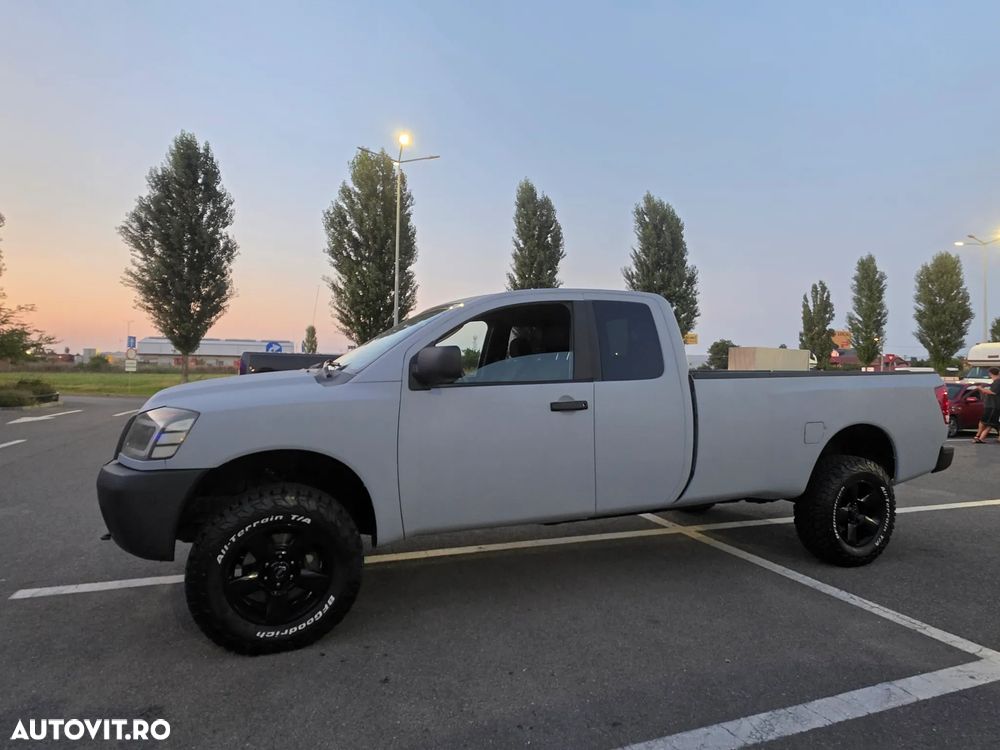 Nissan Titan - 3