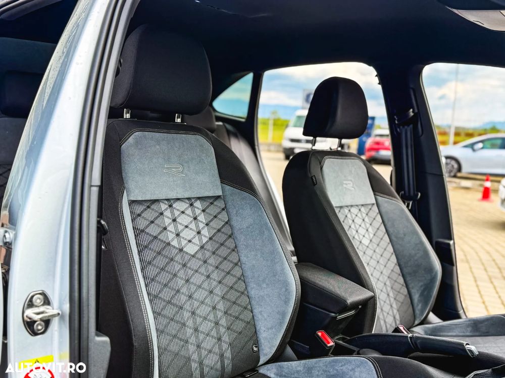 Volkswagen Taigo 1.5 TSI DSG R-Line - 11
