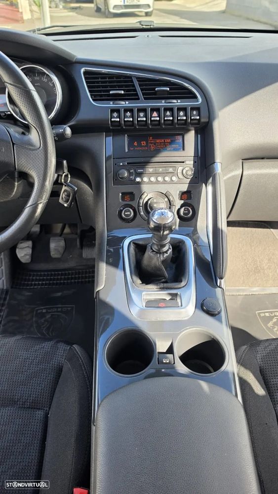Peugeot 3008 1.6 HDi Allure - 15