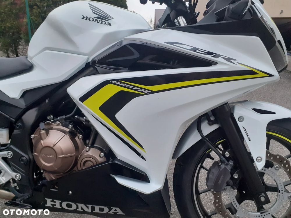 Honda CBR - 32