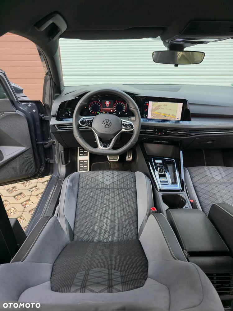 Volkswagen Golf 1.5 eTSI OPF DSG R-Line - 29