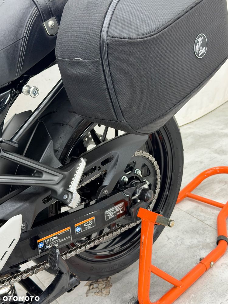 Kawasaki Z 900 RS - 12