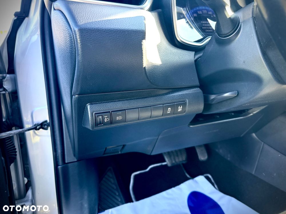 Toyota Corolla 1.8 Hybrid Comfort - 21