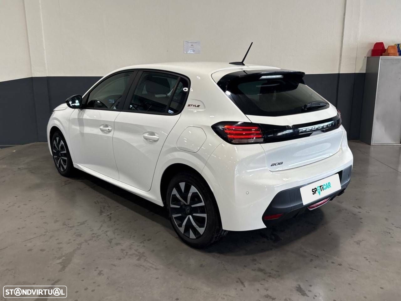Peugeot 208 1.2 PureTech Style - 5