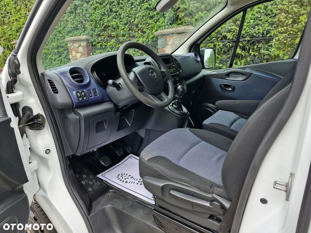 Opel Vivaro - 30