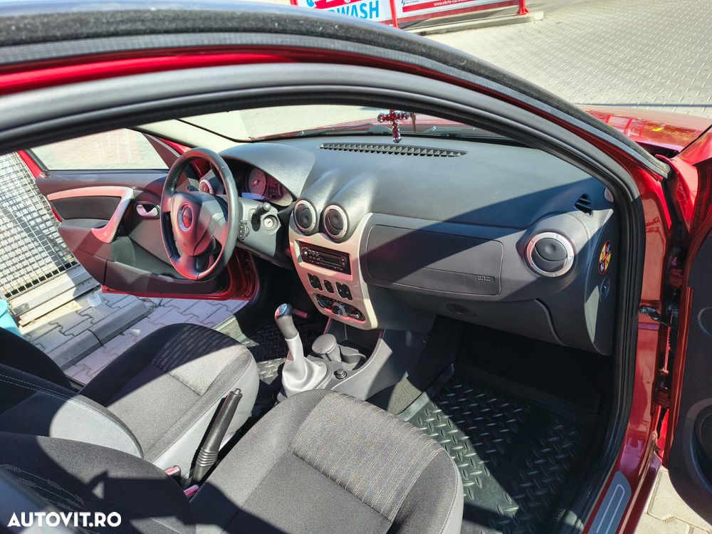 Dacia Sandero 1.5 dCI Laureate - 18