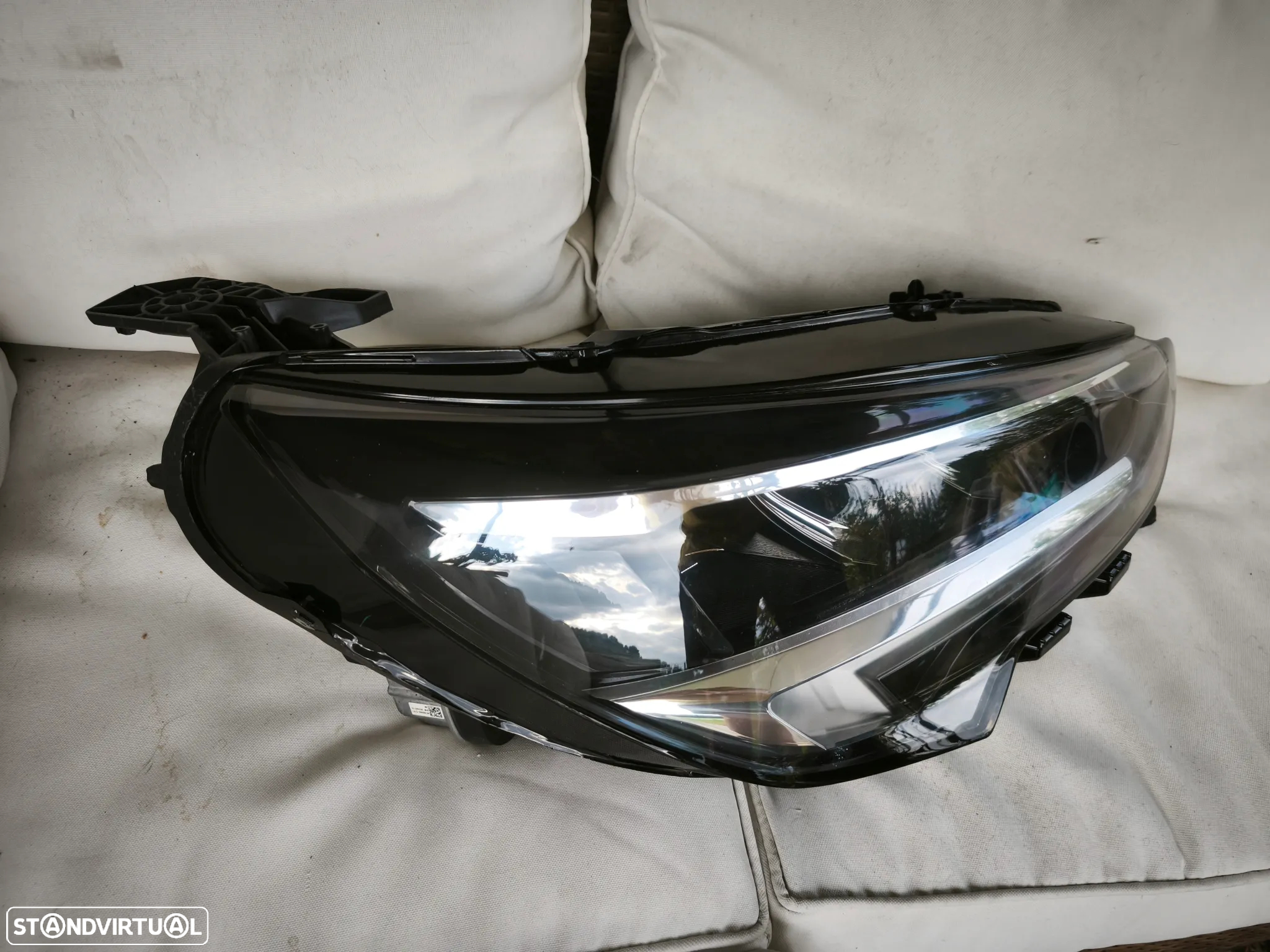 Farol direito full Led Opel corsa F - 2