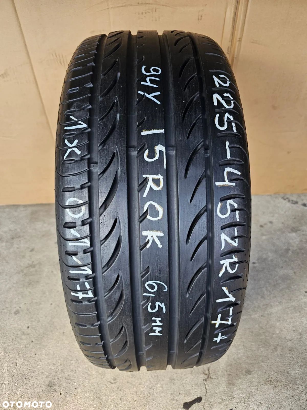 (O117) 225/45ZR17 94Y 6,5mm 15r / Pirelli P ZeroNero GT - 1