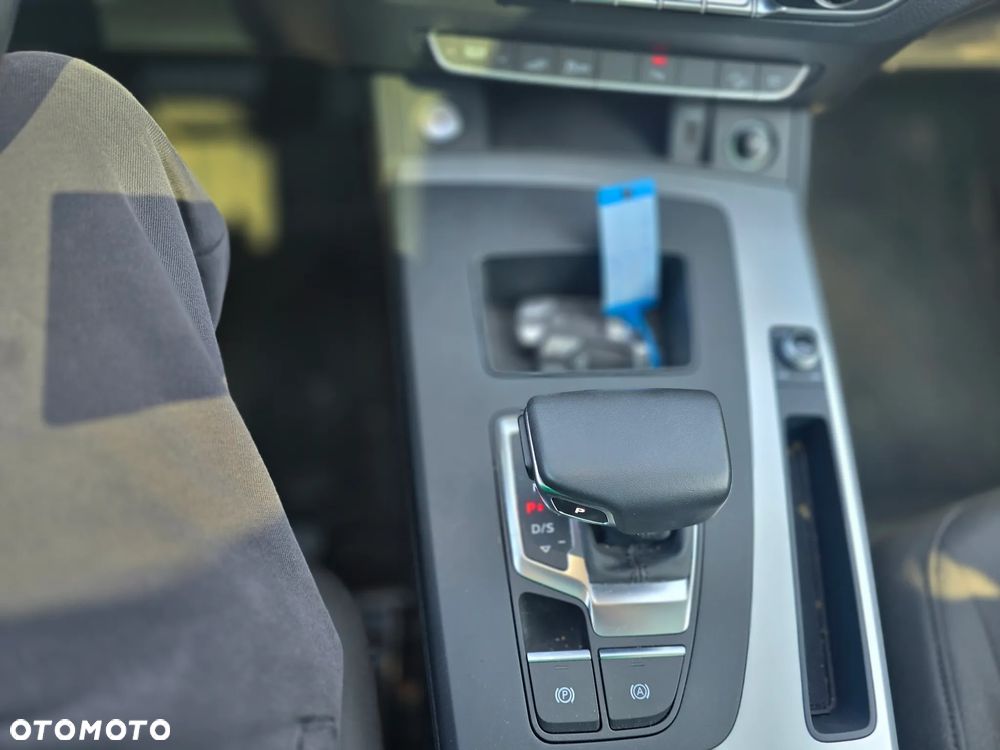 Audi Q5 50 TFSI e Quattro S tronic sport - 16