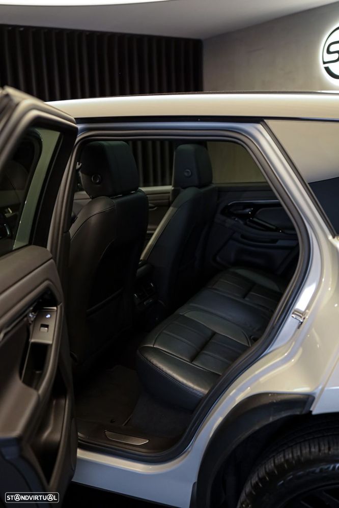 Land Rover Range Rover Evoque P300e R-Dynamic - 27
