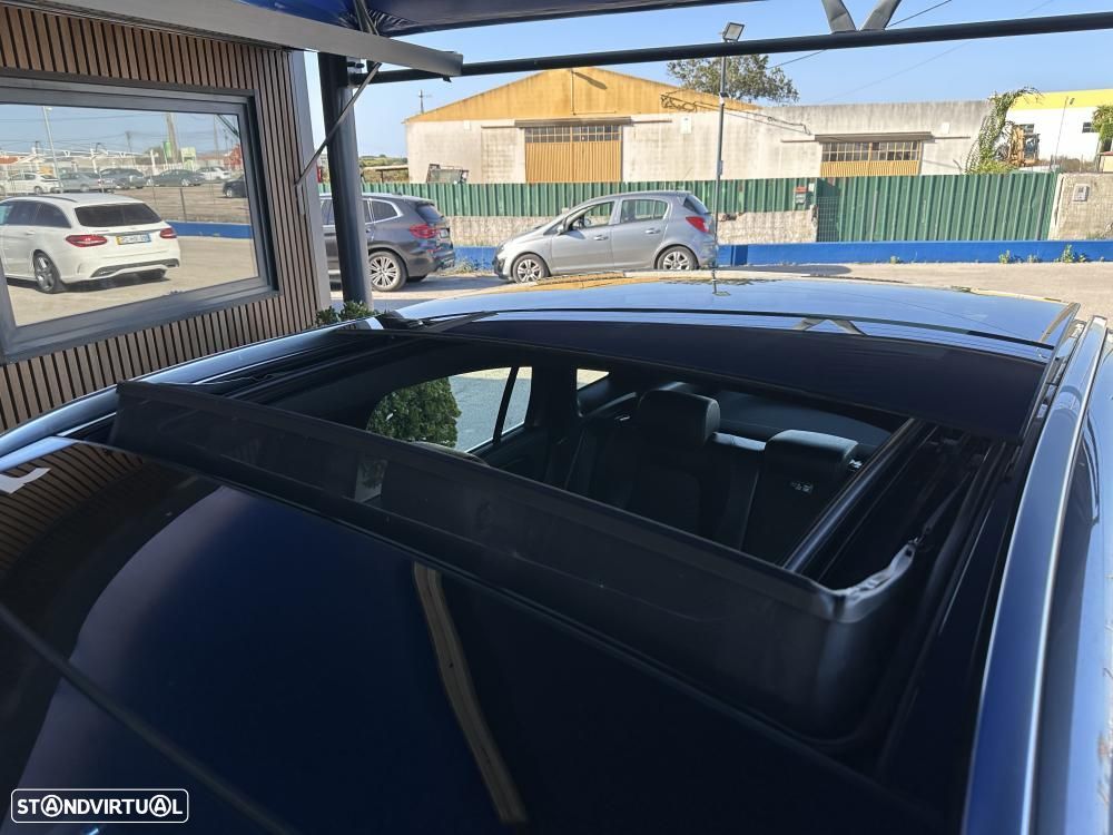 Mercedes-Benz GLA 250 e 8G-DCT Progressive - 13