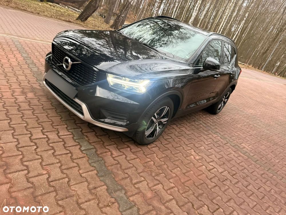 Volvo XC 40 T3 R-Design - 14