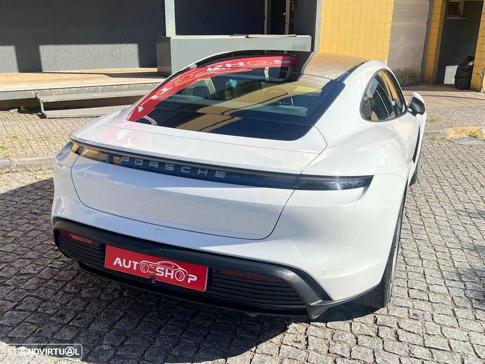 Porsche Taycan - 9
