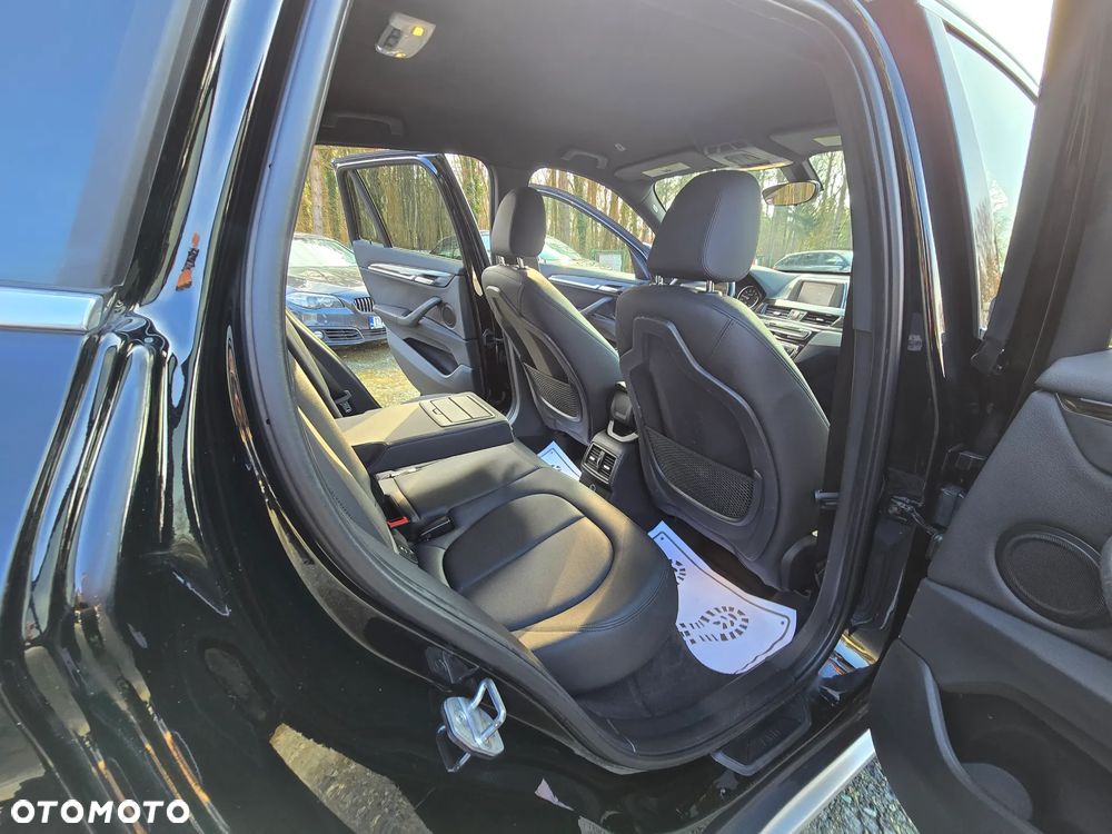 BMW X1 xDrive25i GPF xLine - 21