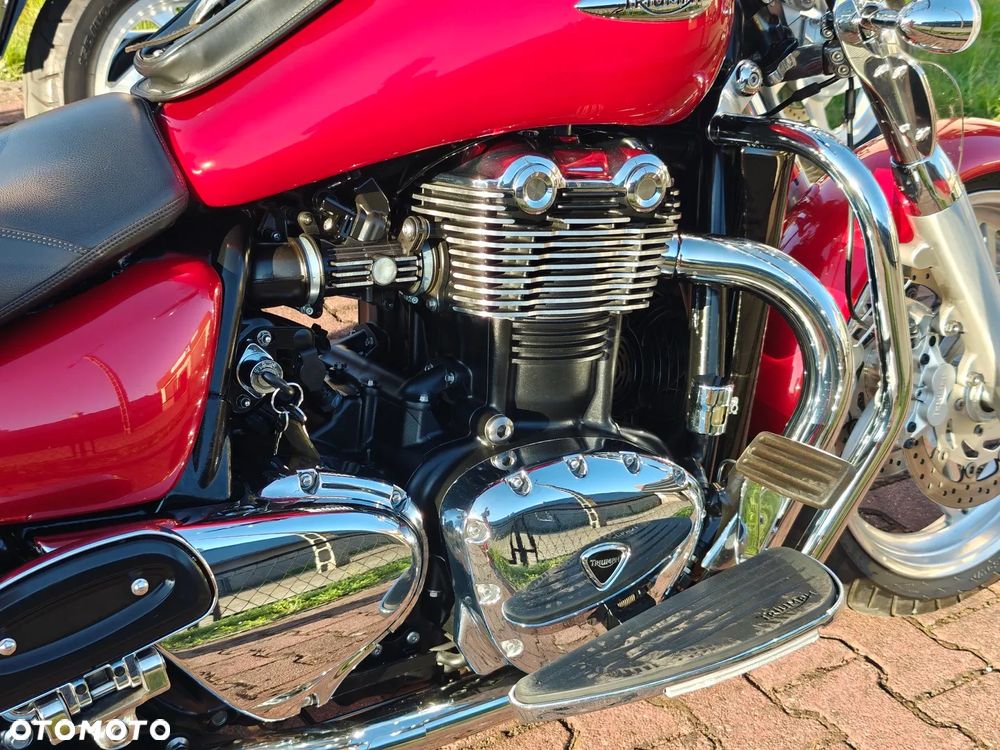 Triumph Thunderbird - 9