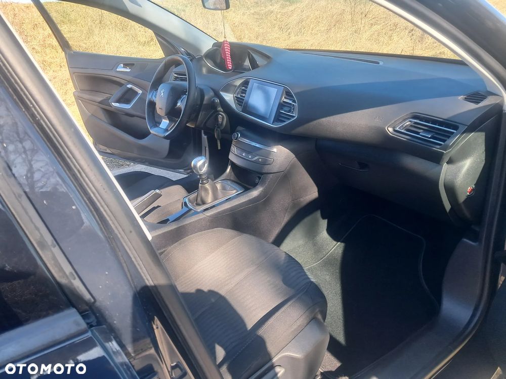 Peugeot 308 e-HDi 115 Stop & Start Allure - 17