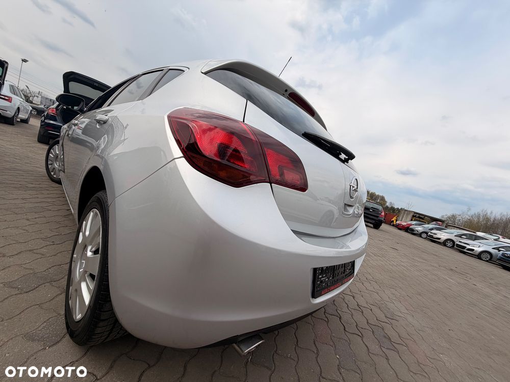 Opel Astra 2.0 CDTI DPF Innovation - 5