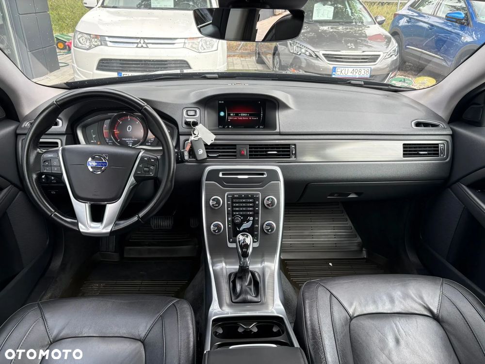 Volvo V70 D3 Geartronic Momentum - 25