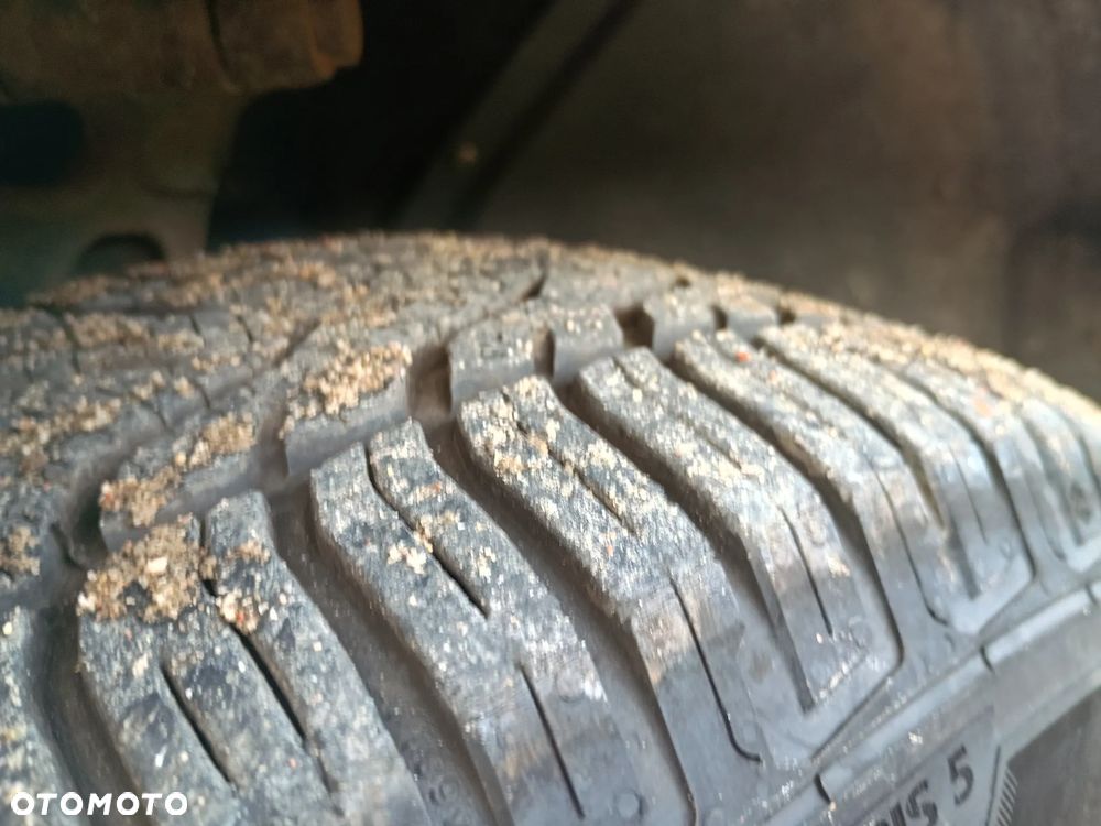 Audi A4 1996 photo 5