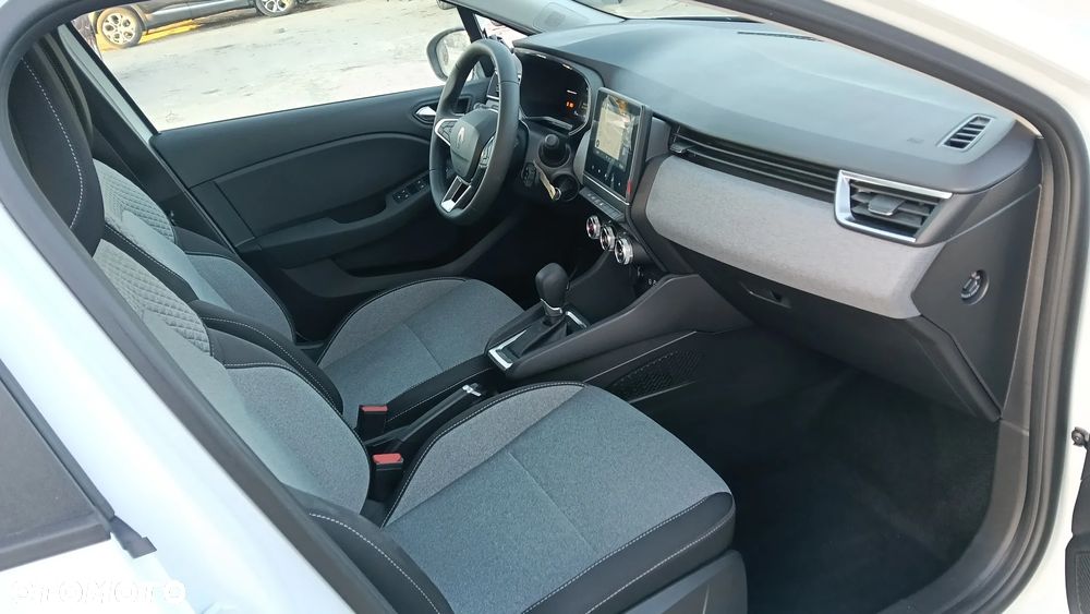 Renault Clio 1.6 E-TECH Full Hybrid 145 Evolution - 16