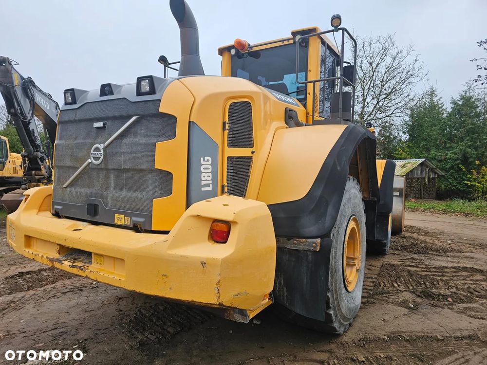 Volvo L180G - 12
