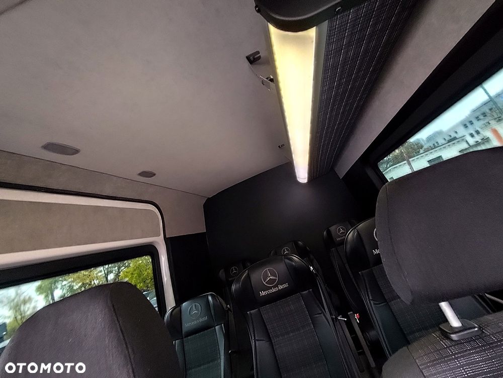 Mercedes-Benz Sprinter - 16
