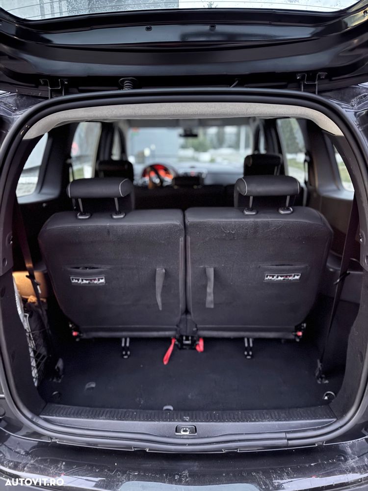 Dacia Lodgy 1.6 SCe Stepway - 9