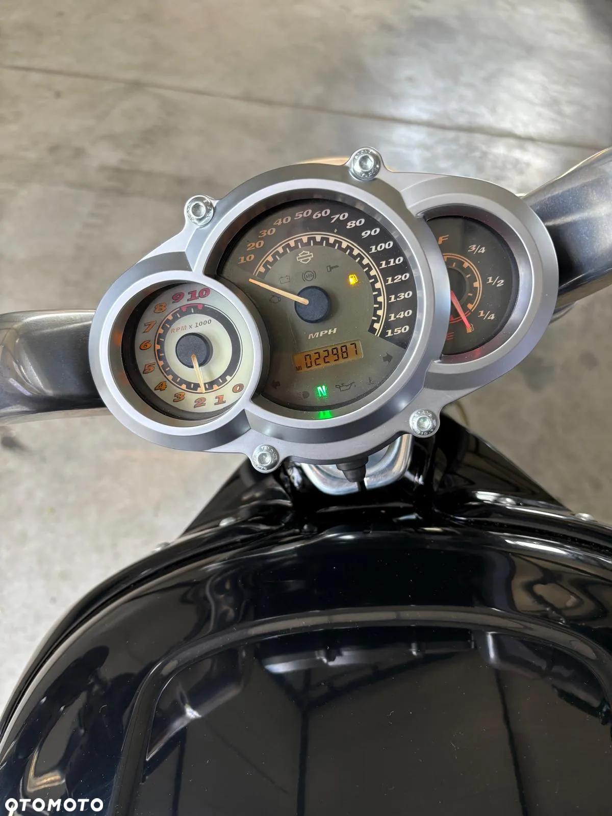 Harley-Davidson V-Rod Muscle - 13