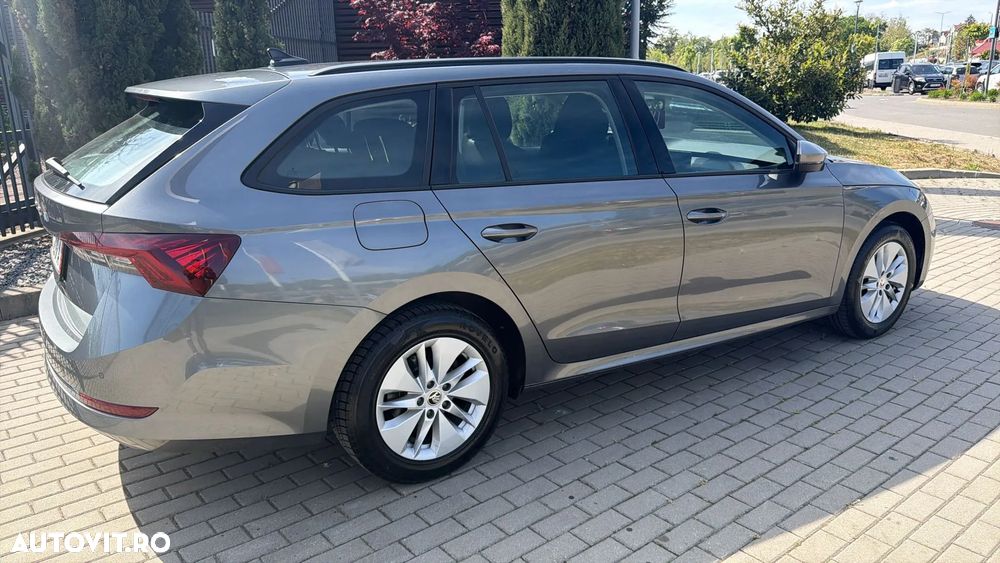 Skoda Octavia 2.0 TDI DSG Style - 25