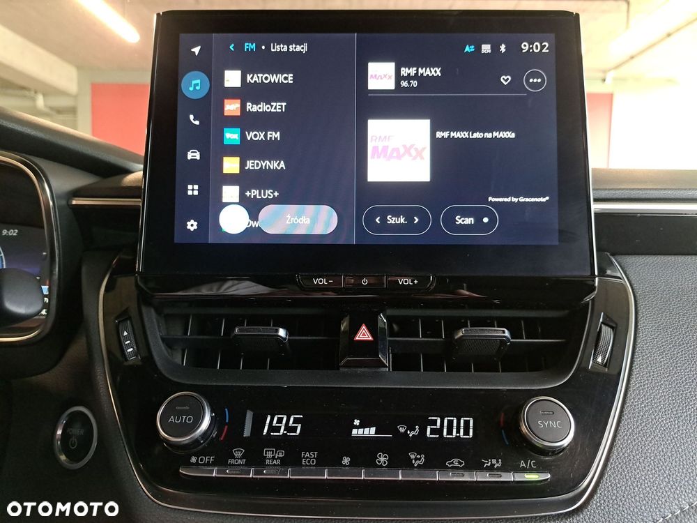 Toyota Corolla 1.8 Hybrid Style - 22