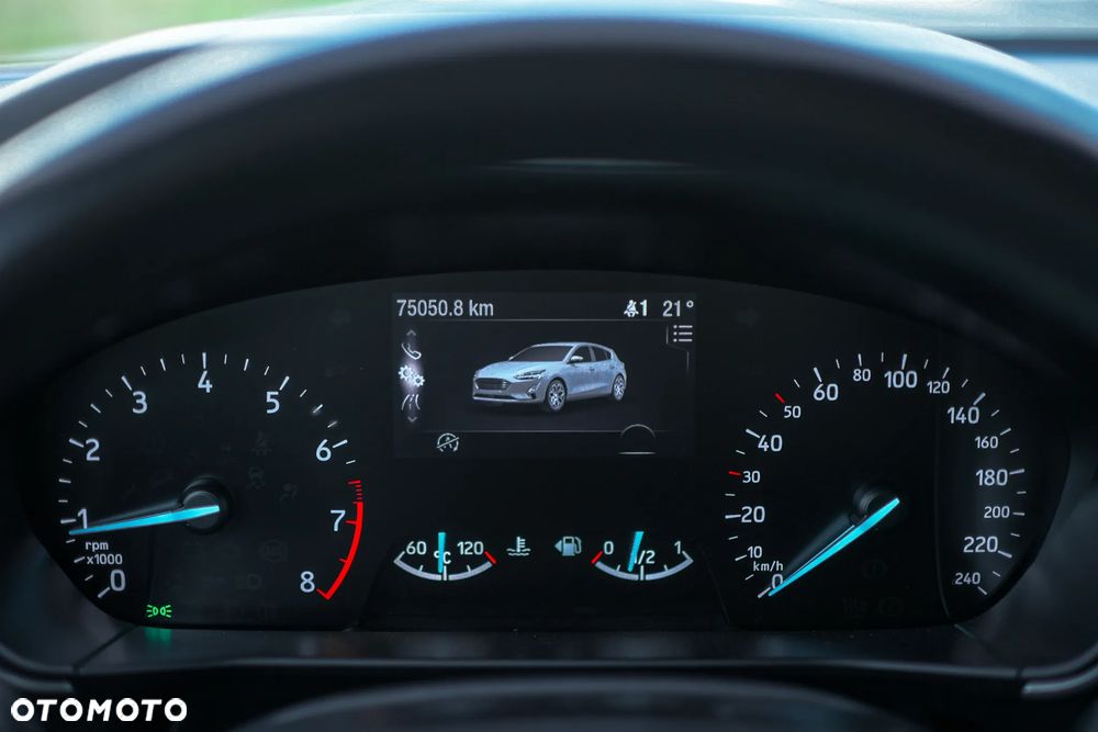 Ford Focus 1.0 EcoBoost Titanium ASS - 9