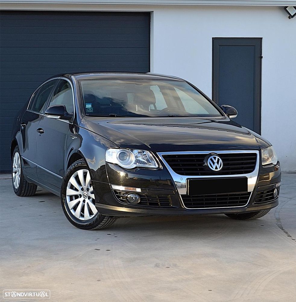 VW Passat 2.0 TDI Trendline BlueMotion - 1