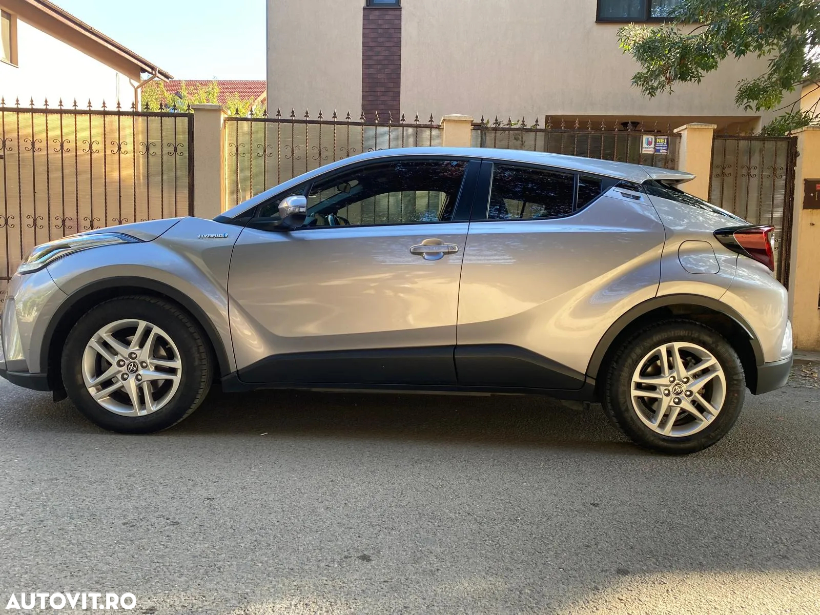 Toyota C-HR - 6