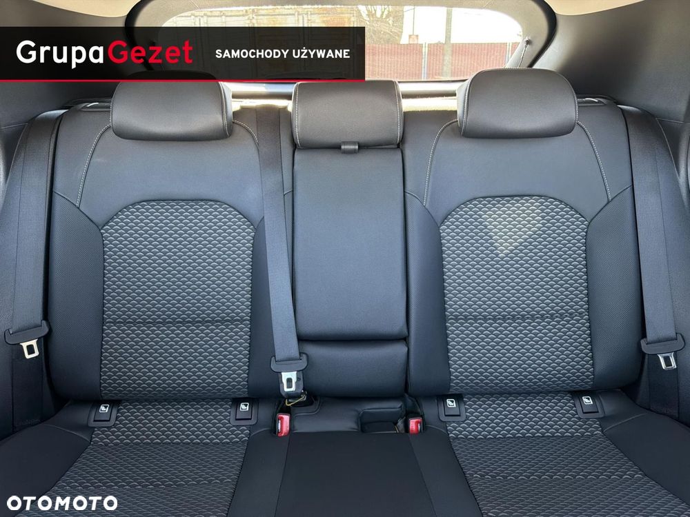 Kia XCeed 1.5 T-GDI Business Line - 33