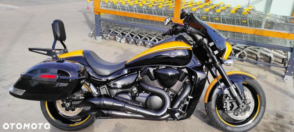 Suzuki Intruder - 8