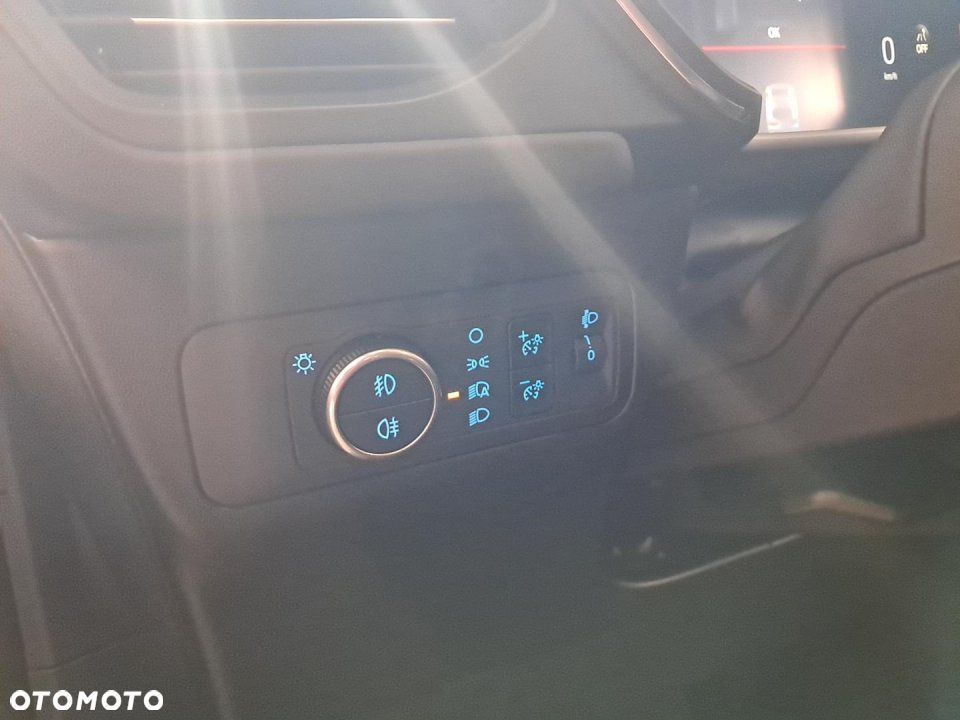 Ford Kuga - 9
