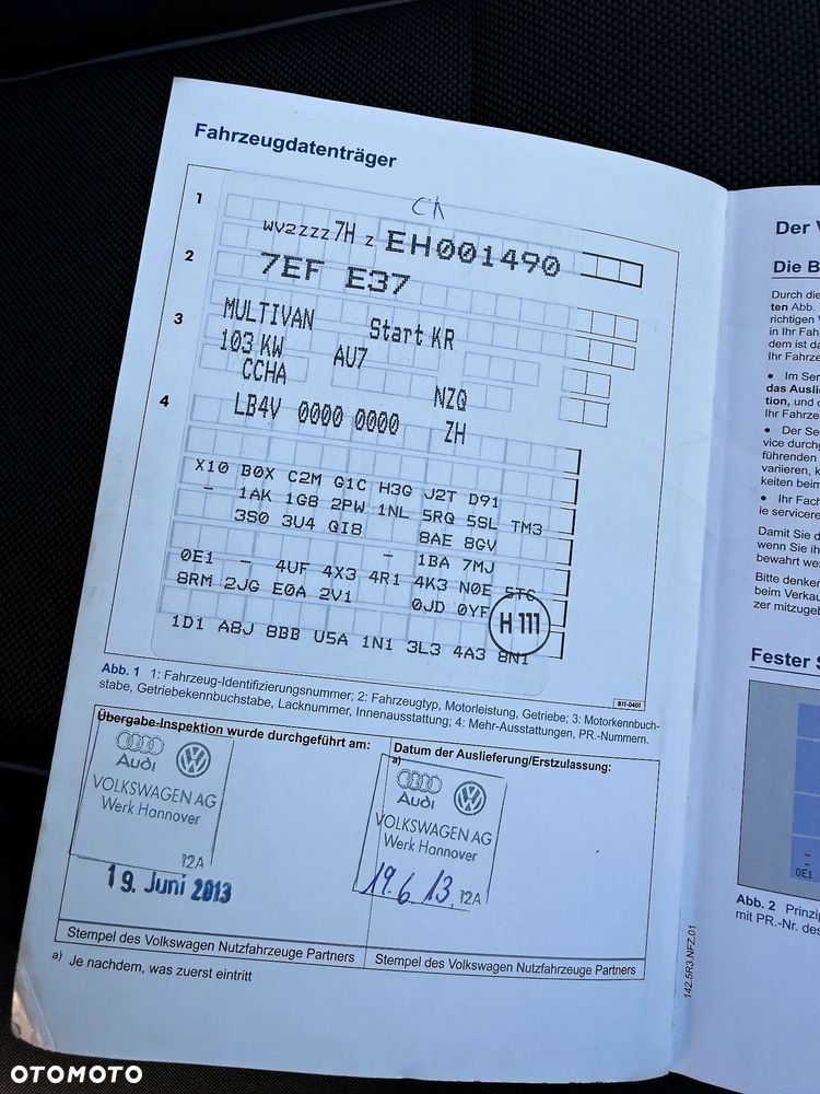 Volkswagen Multivan - 31