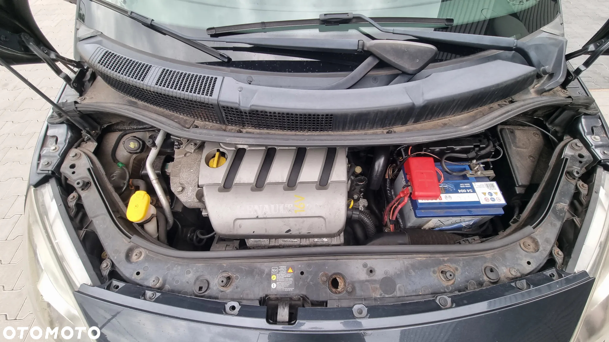 Renault Grand Scenic 2.0 16V Privilege - 29